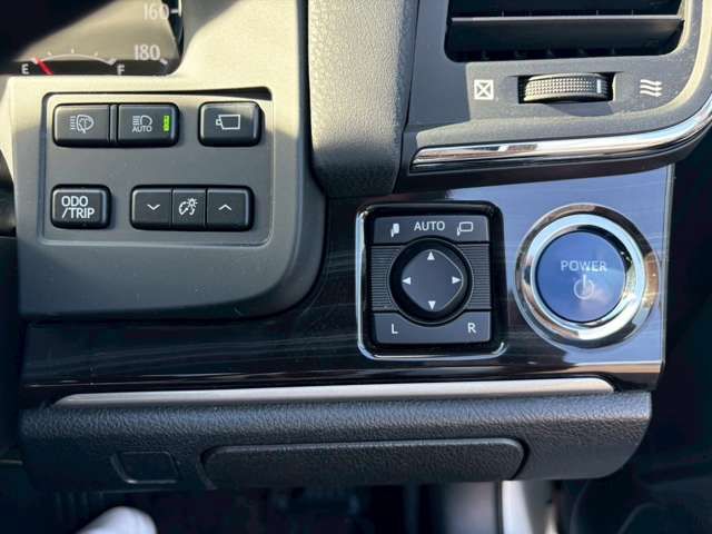 TOYOTA CROWN SEDAN HYBRID 2016 Image 31