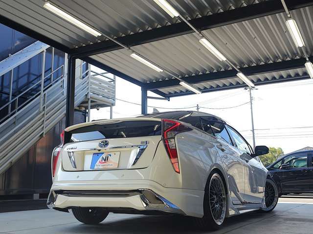 TOYOTA PRIUS 2016 Image 31