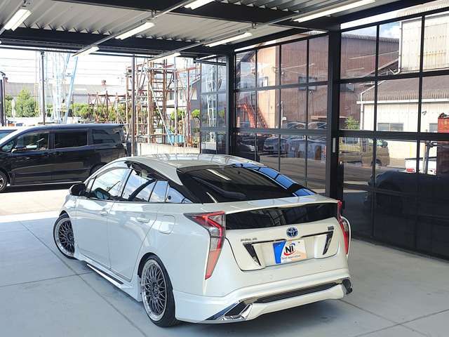 TOYOTA PRIUS 2016 Image 31
