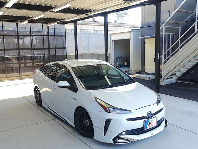 TOYOTA PRIUS 2019 Image 31