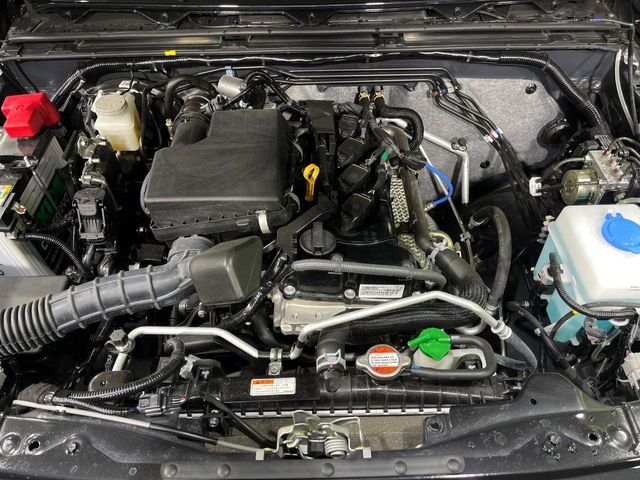 SUZUKI JIMNY NOMADE 2025 Image 31