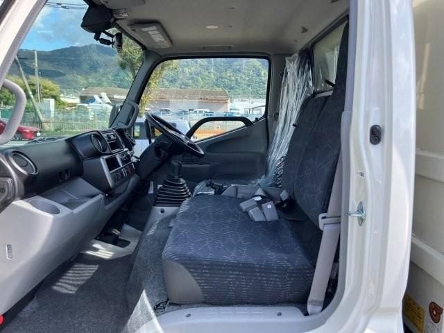 HINO DUTRO 2024 Image 31