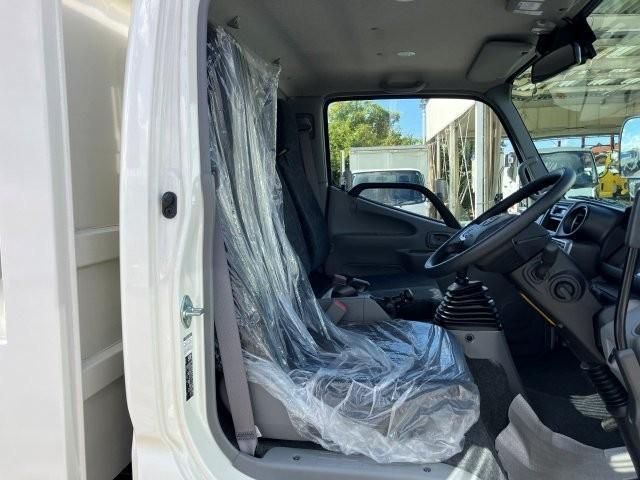 HINO DUTRO 2024 Image 31