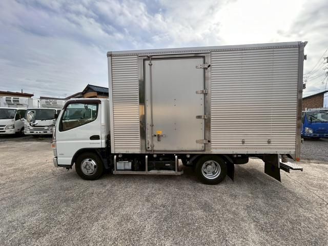 MITSUBISHI CANTER 2018 Image 31