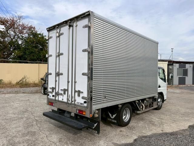 MITSUBISHI CANTER 2018 Image 31