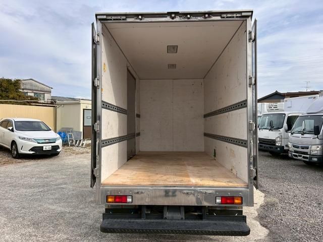 MITSUBISHI CANTER 2018 Image 31