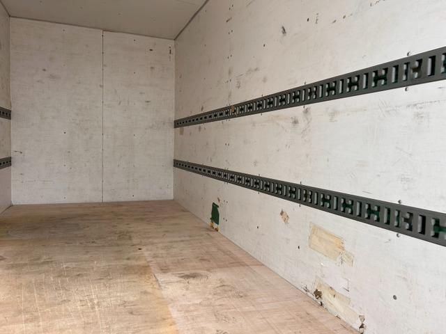 MITSUBISHI CANTER 2018 Image 31