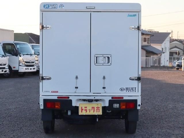 DAIHATSU HIJET TRUCK 2022 Image 31