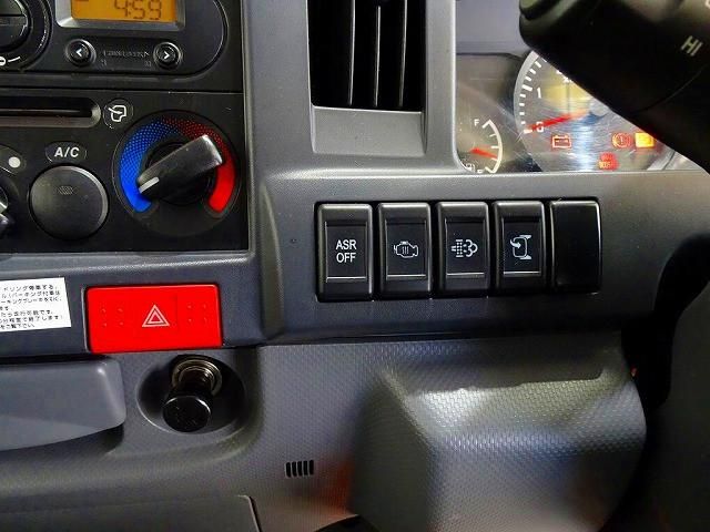 ISUZU ELF 2018 Image 31