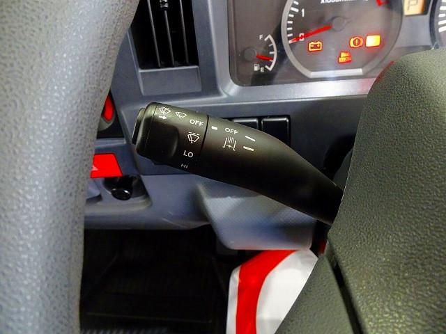 ISUZU ELF 2018 Image 31