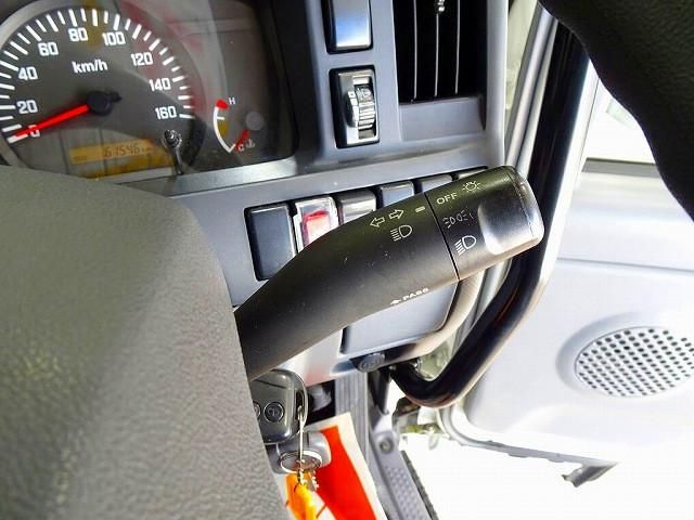 ISUZU ELF 2018 Image 31