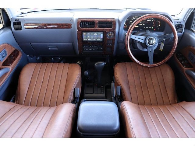 TOYOTA LANDCRUISER PRADO 2001 Image 31