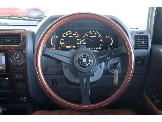 TOYOTA LANDCRUISER PRADO 2001 Image 31