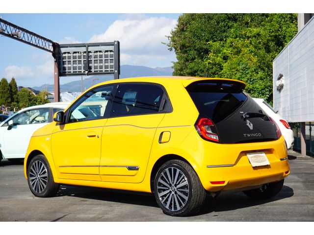 RENAULT TWINGO 2022 Image 31