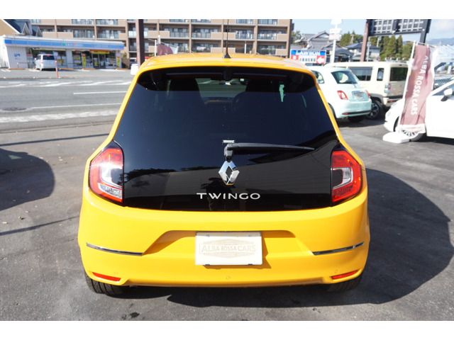 RENAULT TWINGO 2022 Image 31