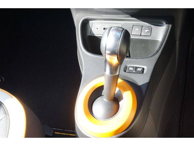 RENAULT TWINGO 2022 Image 31