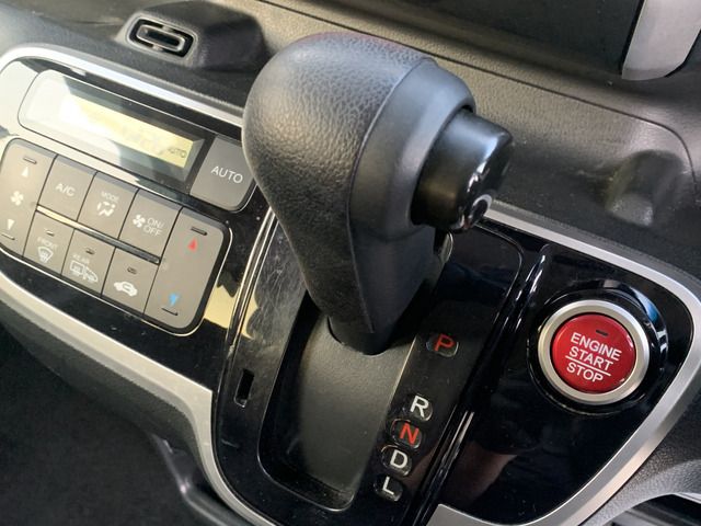 HONDA N BOX 4WD 2017 Image 31