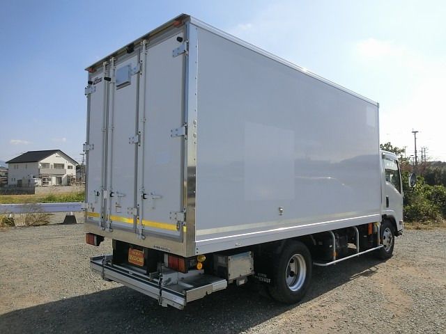 ISUZU ELF 2016 Image 31