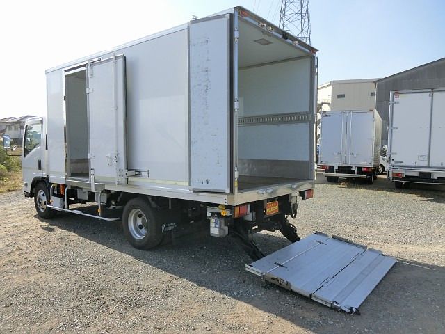 ISUZU ELF 2016 Image 31