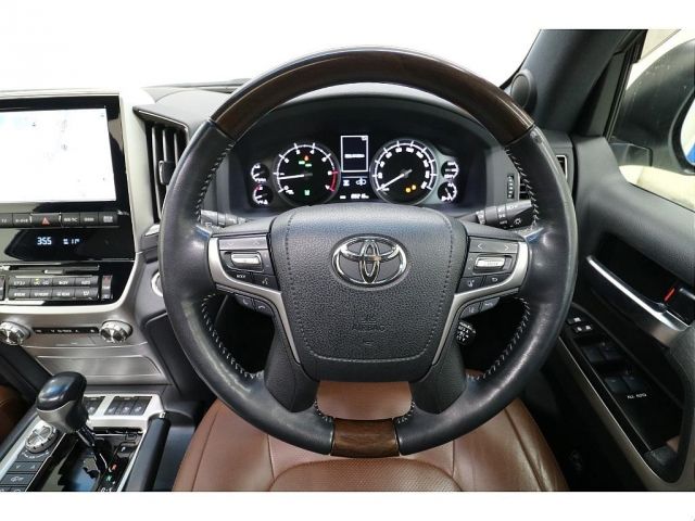 TOYOTA LANDCRUISER WAGON 2015 Image 31