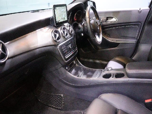 MERCEDES BENZ GLA CL 2017 Image 31