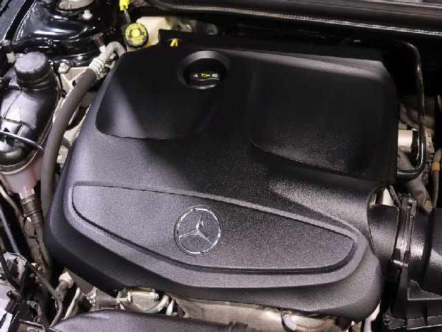 MERCEDES BENZ GLA CL 2017 Image 31