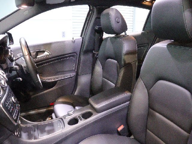 MERCEDES BENZ GLA CL 2017 Image 31