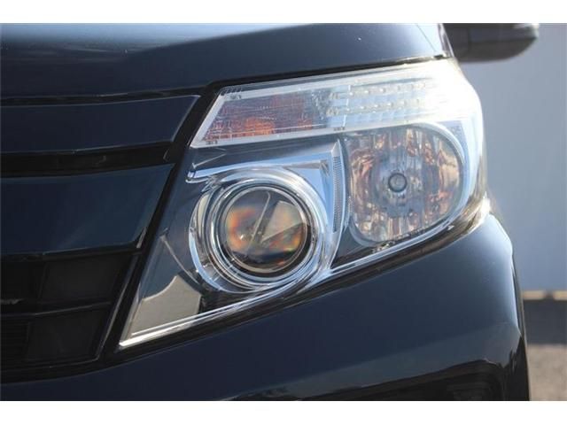TOYOTA NOAH 2017 Image 31