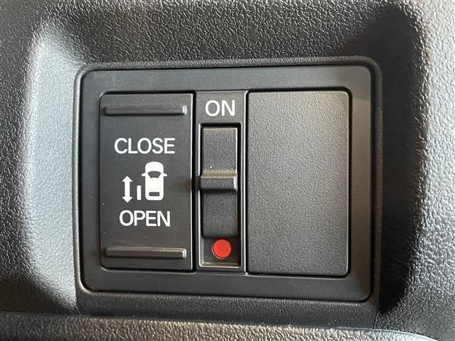 HONDA N BOX CUSTOM 2023 Image 31