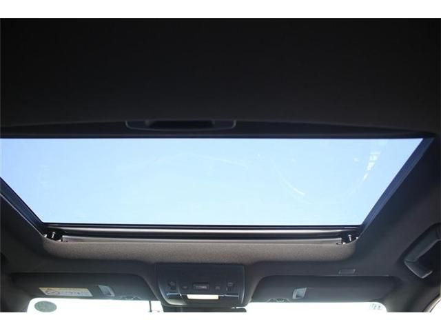 TOYOTA LEXUS UX250H 2019 Image 31