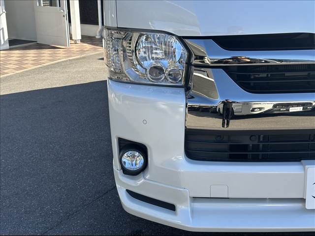 TOYOTA HIACE VAN 4WD 2022 Image 31