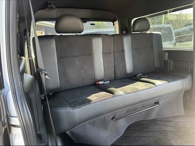 TOYOTA HIACE VAN 4WD 2022 Image 31