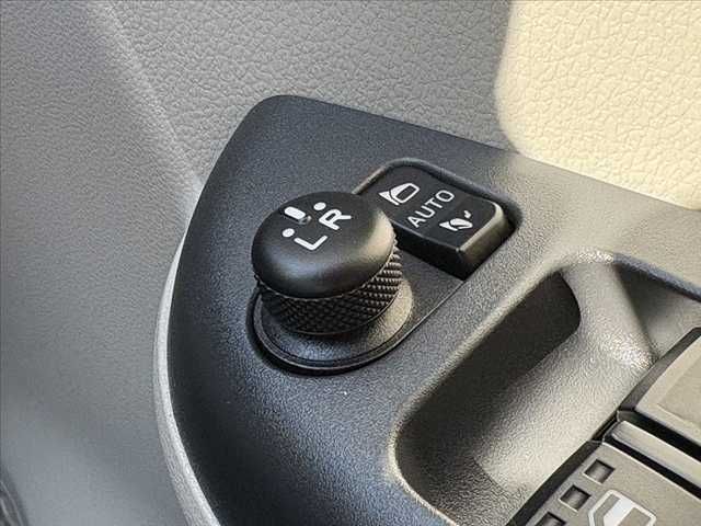 TOYOTA PASSO 2018 Image 31