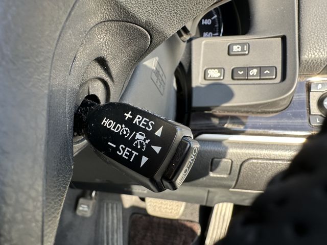 TOYOTA CROWN SEDAN HYBRID 2016 Image 31