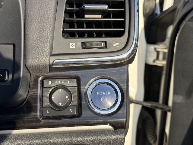 TOYOTA CROWN SEDAN HYBRID 2016 Image 31