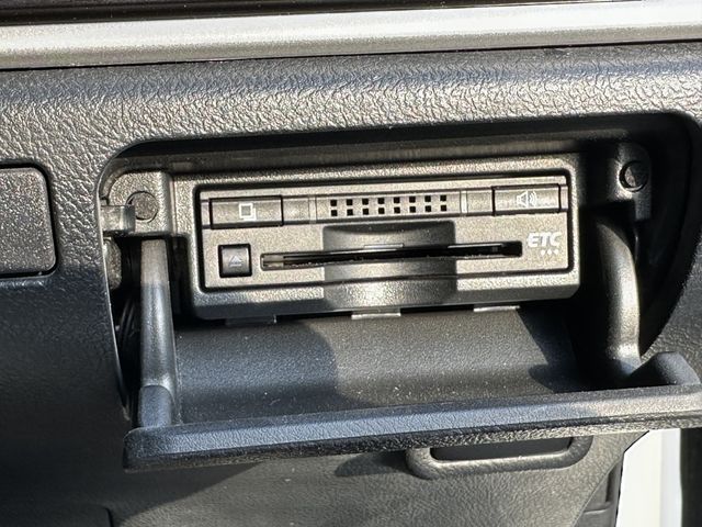 TOYOTA CROWN SEDAN HYBRID 2016 Image 31