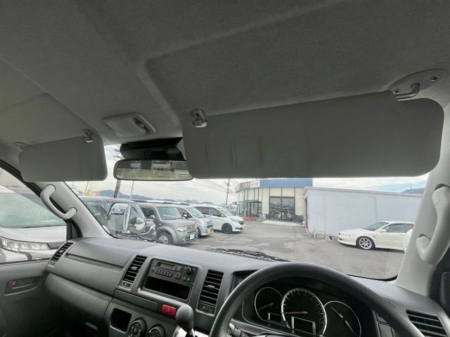 TOYOTA HIACE VAN 1.25T 2WD 2018 Image 31