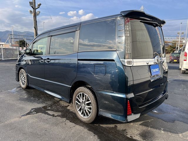 TOYOTA VOXY 4WD 2015 Image 31