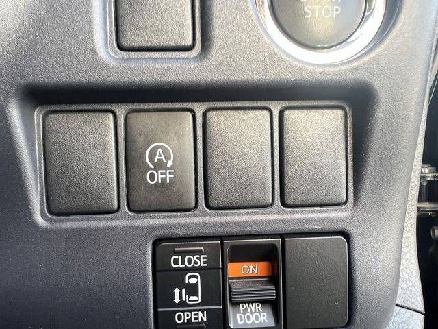 TOYOTA VOXY 4WD 2015 Image 31