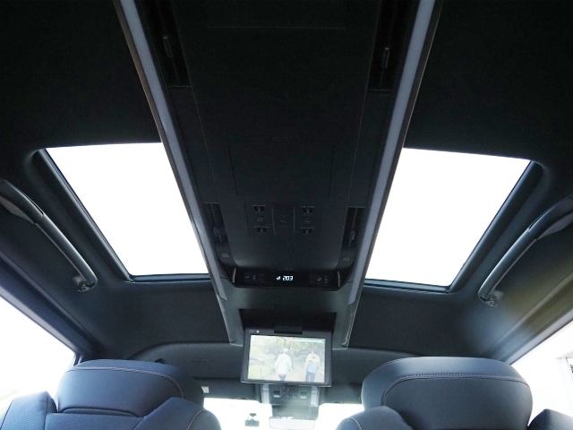 TOYOTA ALPHARD HYBRID 4WD 2023 Image 31