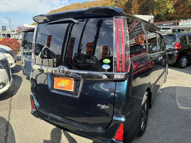 TOYOTA NOAH 4WD 2019 Image 31