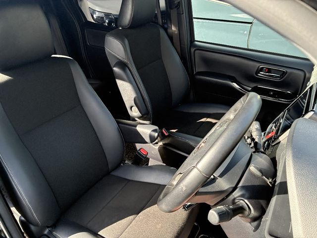 TOYOTA NOAH 4WD 2019 Image 31