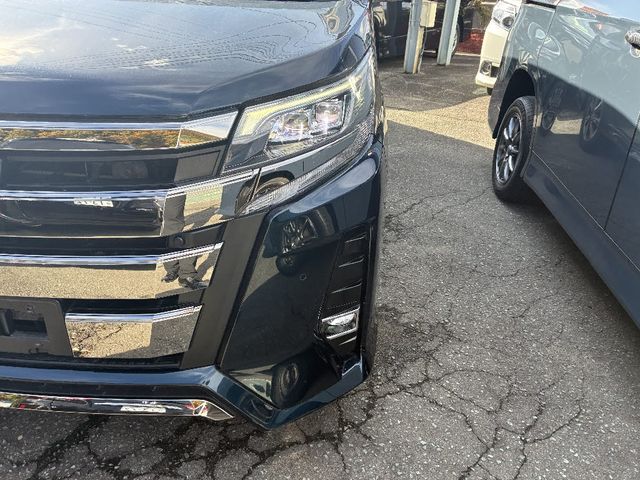 TOYOTA NOAH 4WD 2019 Image 31