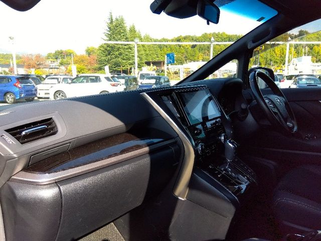 TOYOTA ALPHARD 4WD 2020 Image 31