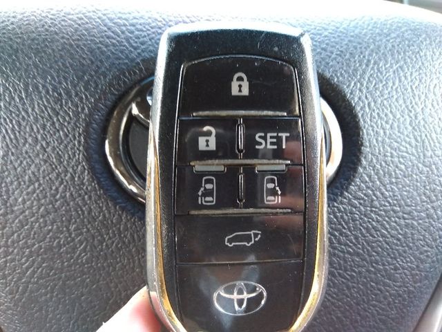 TOYOTA ALPHARD 4WD 2020 Image 31