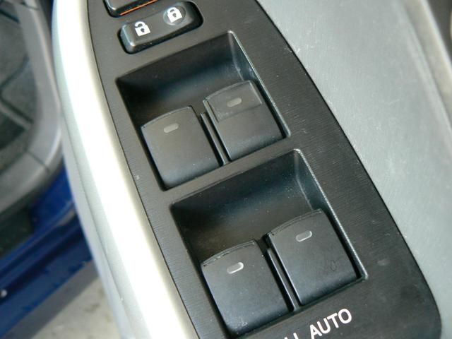 TOYOTA PRIUS 2010 Image 31