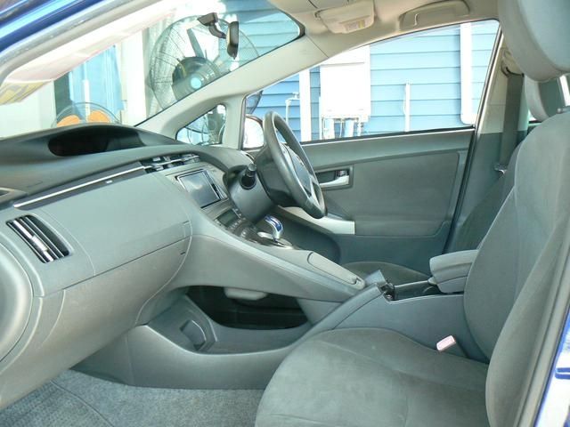 TOYOTA PRIUS 2010 Image 31