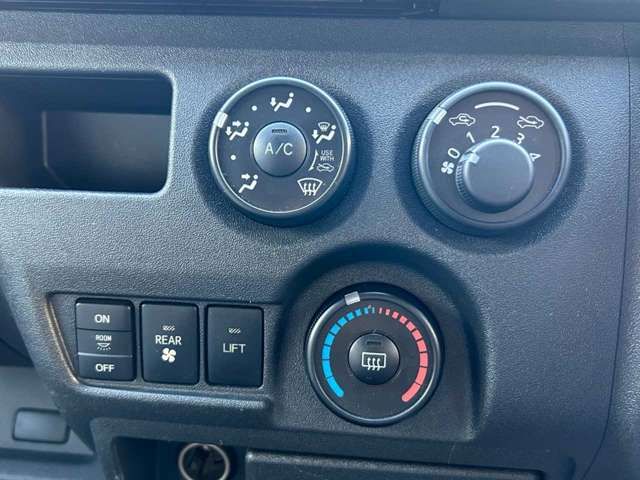 TOYOTA REGIUSACE VAN 2WD 2017 Image 31