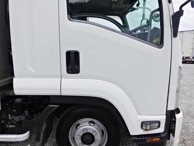 ISUZU FORWARD 2013 Image 31