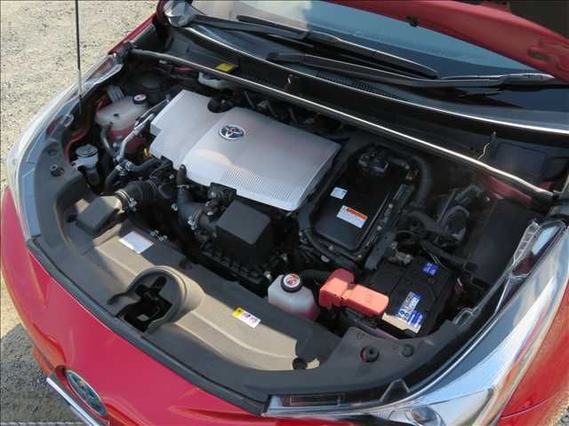 TOYOTA PRIUS 2017 Image 31
